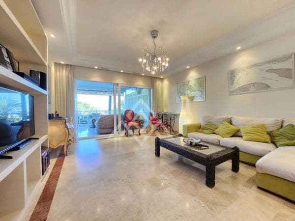 Venta de piso en Calle menga, Marbella
photo 1