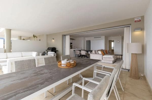 Piso en venta en Barrio Los Naranjos, Marbella
thumbnail 2
