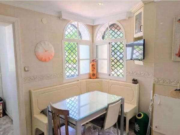 Chalet adosado en venta en Calle Sirio , Marbella thumbnail 2