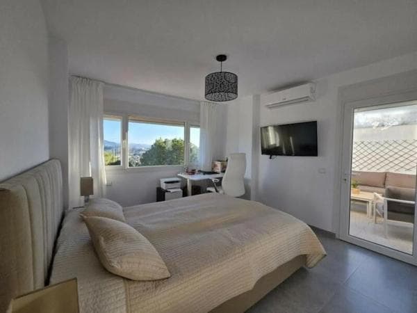 Duplex en venta en Urbanizacion N Andalucia 1H, Marbella photo 1