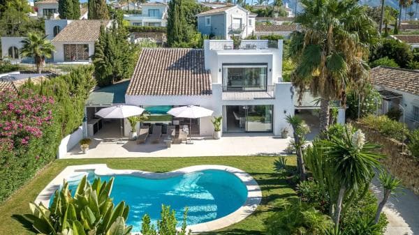 Chalet independiente en venta en Plaza de Cibeles, Marbella
thumbnail 2
