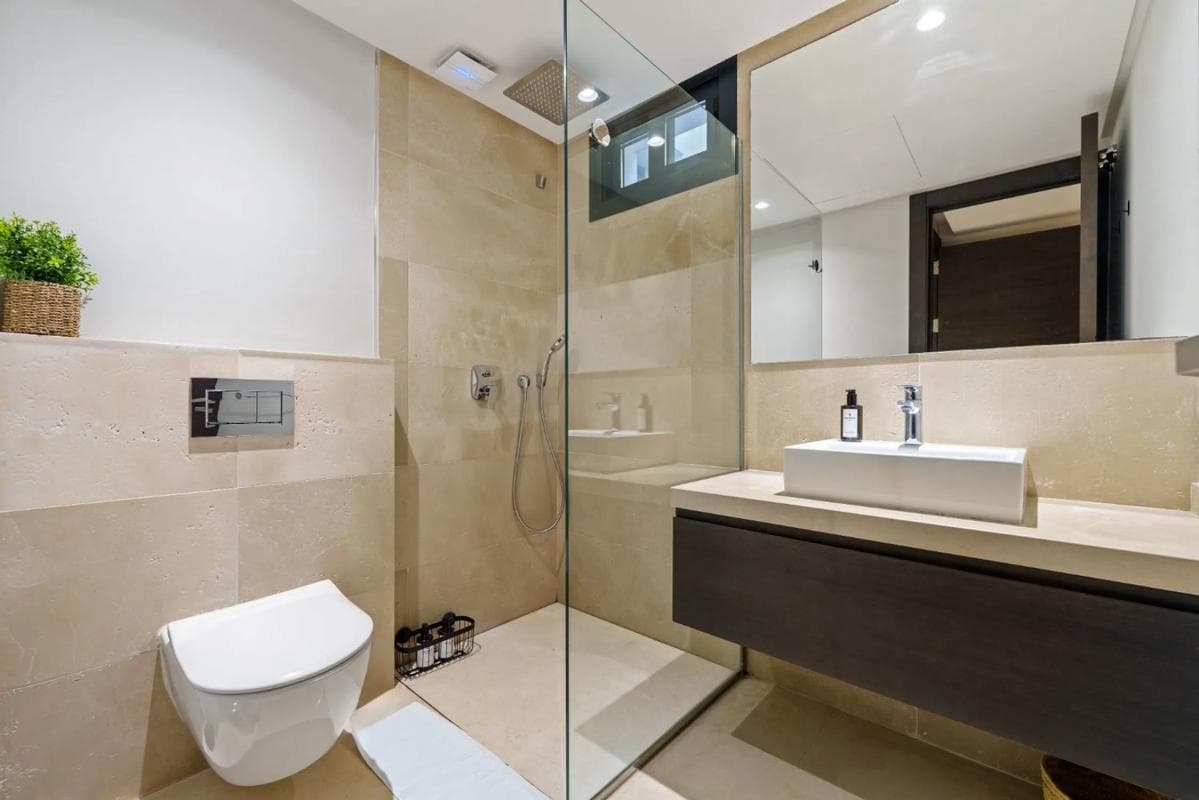 Sale of independent chalet in Urbanización N Andalucía 5f, Marbella
photo 5