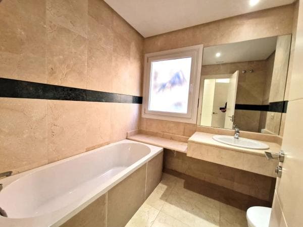 Piso en venta en CL PLEYADES-NVA ANDALUCIA H, 39, Marbella
thumbnail 1