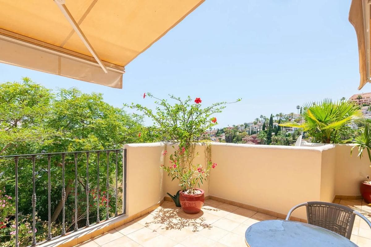 Venta de piso en Calle Aries, Marbella
photo 2