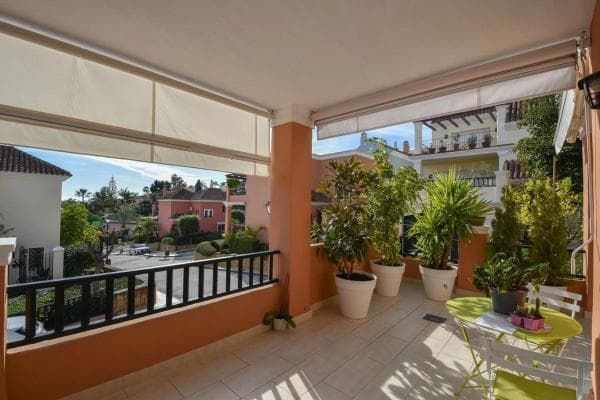 Terraced house for sale at Barrio Los Naranjos , Marbella thumbnail 2