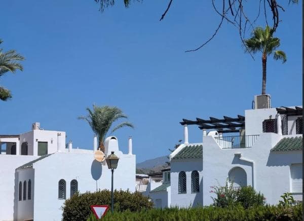 Chalet adosado en venta en Avenida del Prado , Marbella photo 1