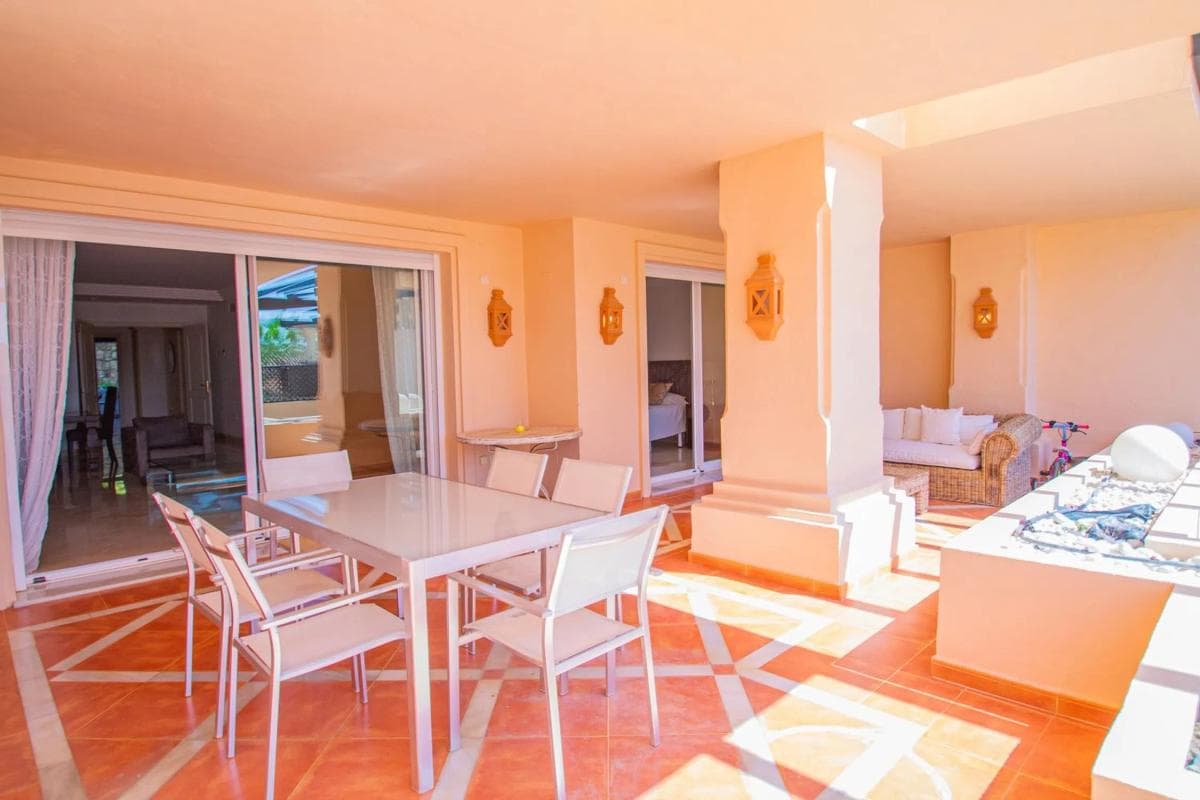 Sale of apartment in Calle Osa Mayor, Marbella
photo 3