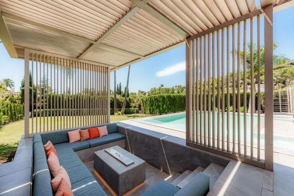 Chalet independiente en venta en Calle Leo, Marbella
thumbnail 1