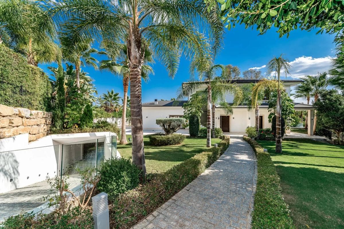 Venta de chalet independiente en Calle Ganimedes, Marbella
photo 3