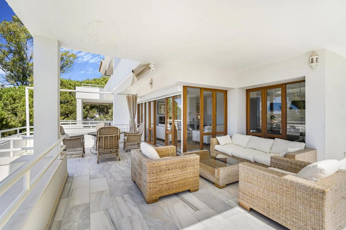 Sprzedaż mieszkania w Barrio Los Naranjos, Marbella
photo 3