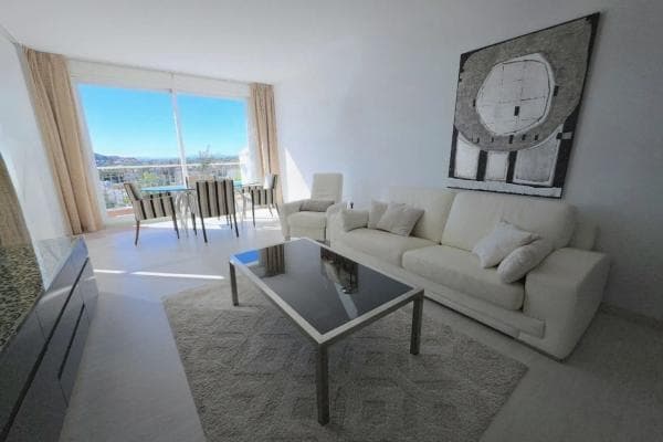 Duplex en venta en Las Tortugas Blq 7, Apt 721, Marbella thumbnail 2