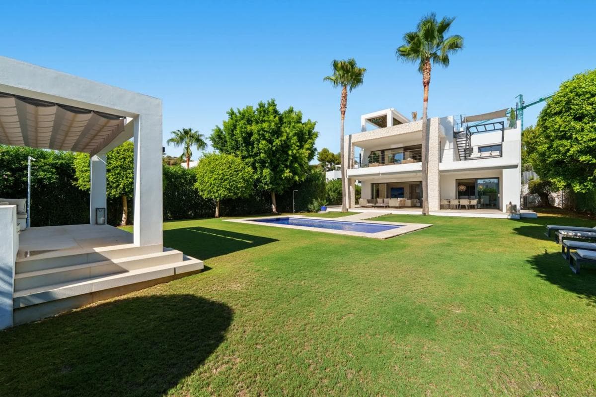 Venta de chalet independiente en Calle Casiopea 5F, 29 -37, Marbella
photo 4