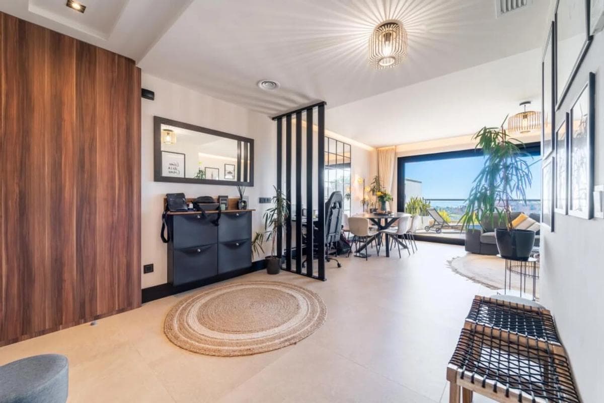 Sale of apartment in Calle Osa Mayor, Marbella
photo 2