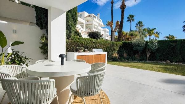 Duplex en venta en Calle Tucán, Marbella thumbnail 2