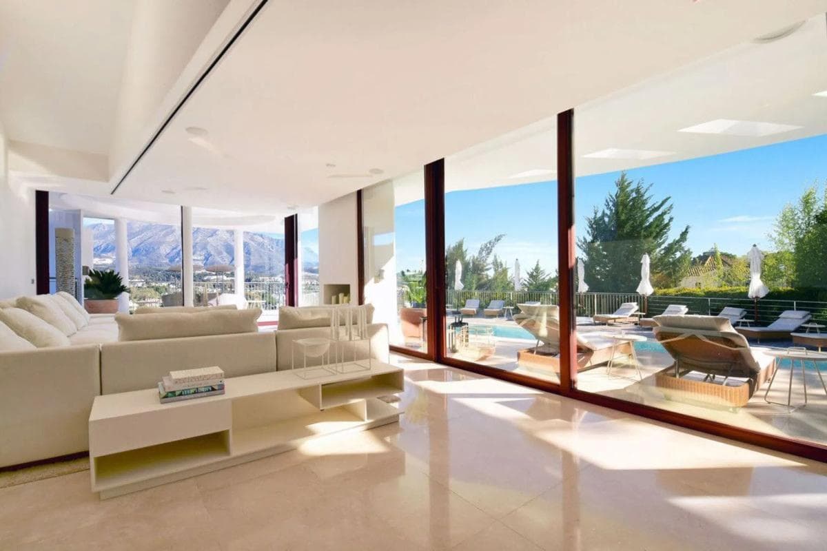 Venta de chalet independiente en Avenida Calderón de la Barca, 4 A, Marbella
photo 2