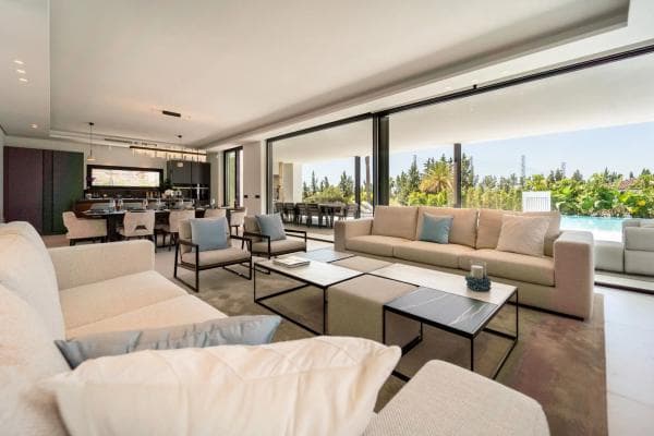 Chalet independiente en venta en Vía, 5, Marbella
photo 1