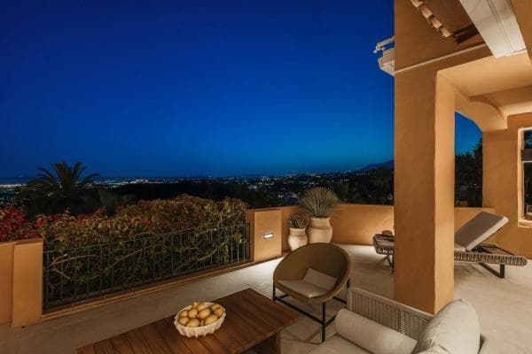Piso en venta en Barrio Los Naranjos, Marbella
thumbnail 1