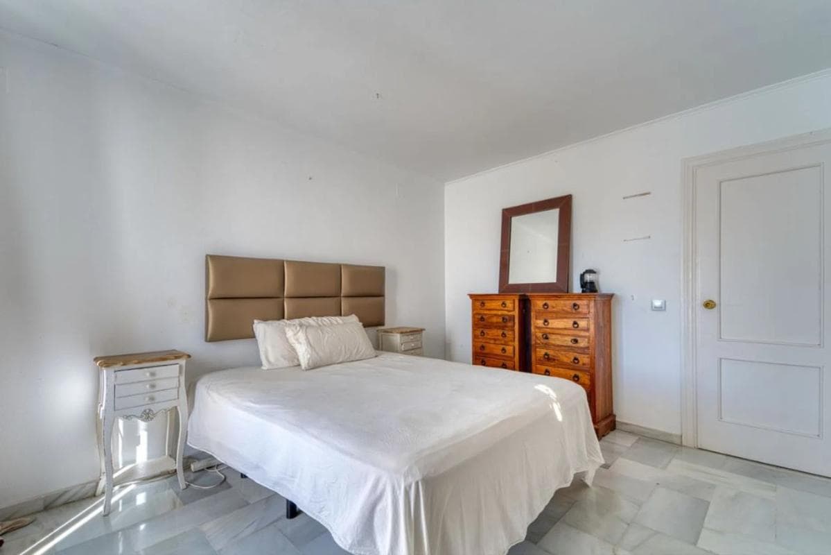 Venta de chalet independiente en Barrio Los Naranjos, Marbella
photo 5