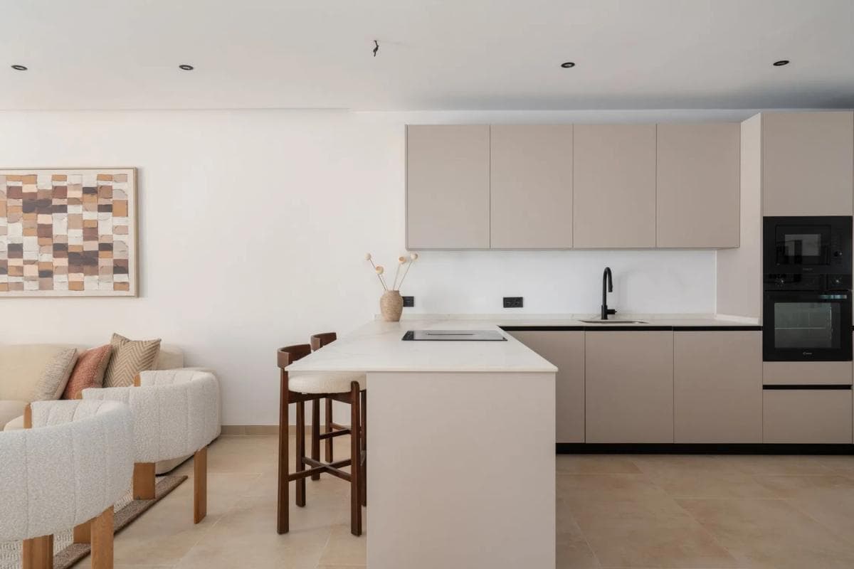 Venta de piso en Barrio Los Naranjos, Marbella
photo 2