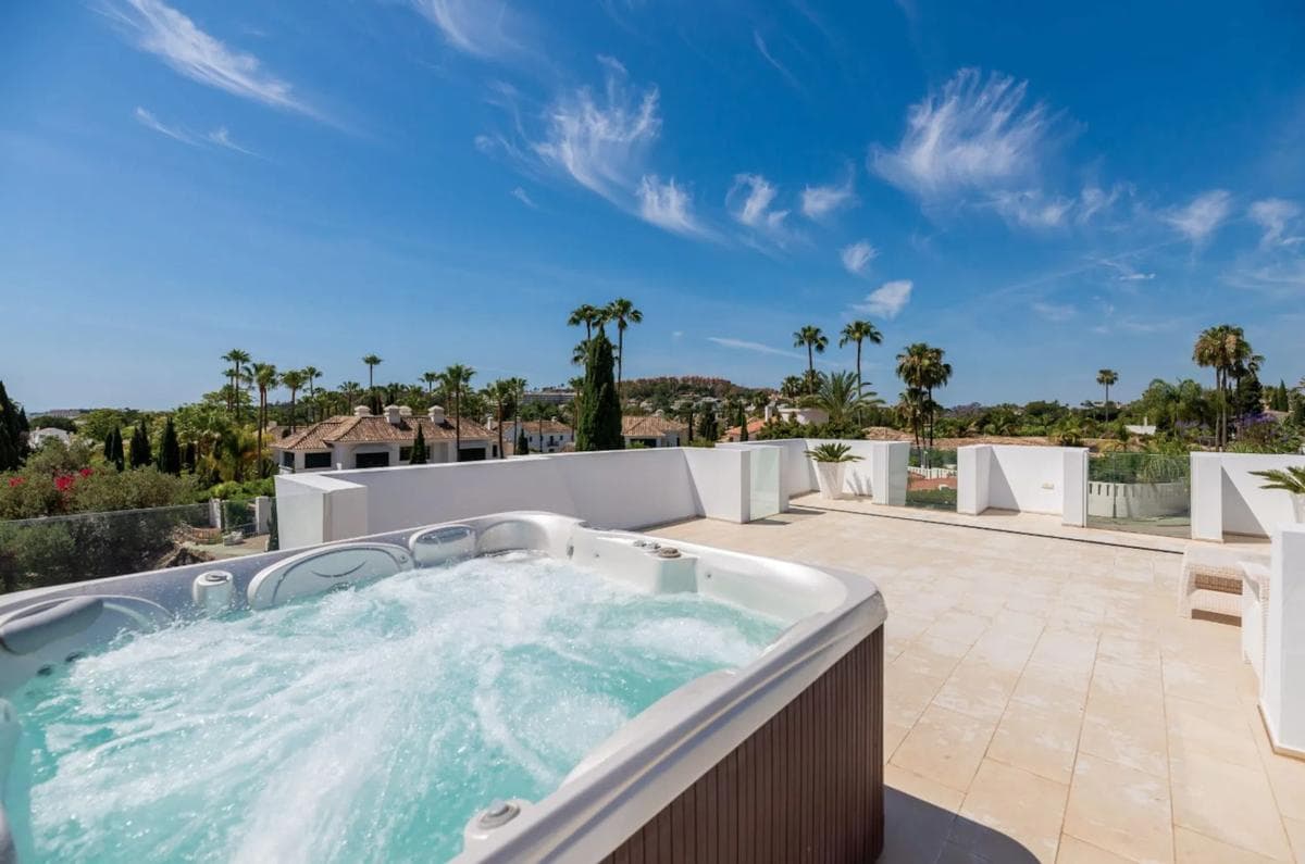 Venta de chalet adosado en CL OSA MAYOR-NVA ANDALUCIA G , Marbella photo 4
