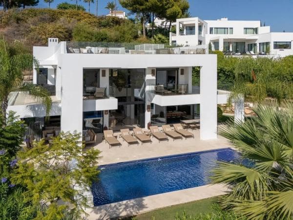 Chalet independiente en venta en Nueva andalucia, Marbella
thumbnail 2