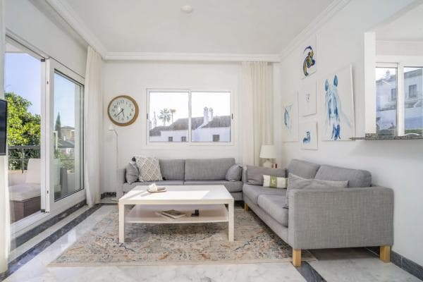 Piso en venta en Barrio Los Naranjos, Marbella
thumbnail 2
