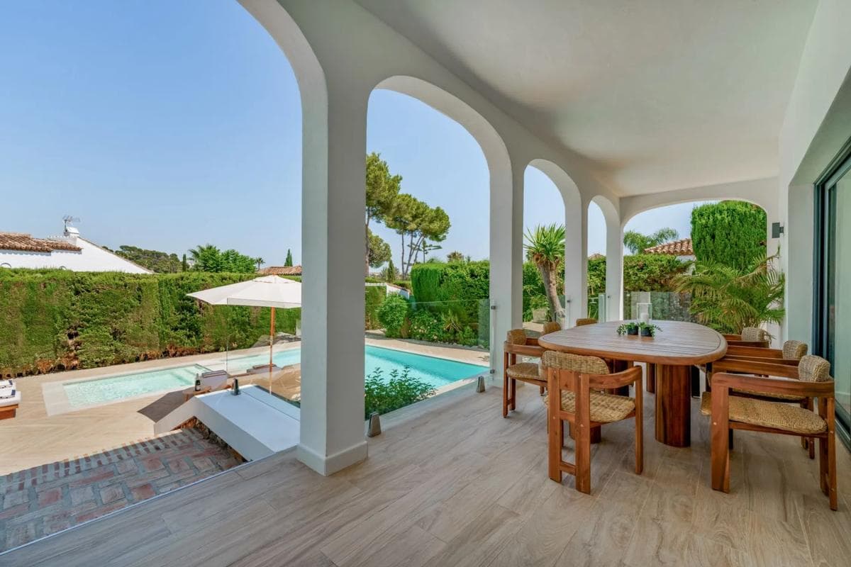 Venta de chalet independiente en Barrio Los Naranjos, Marbella
photo 5