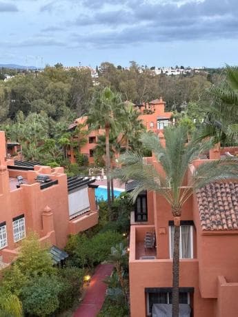 Duplex en venta en Barrio Los Naranjos, Marbella thumbnail 2