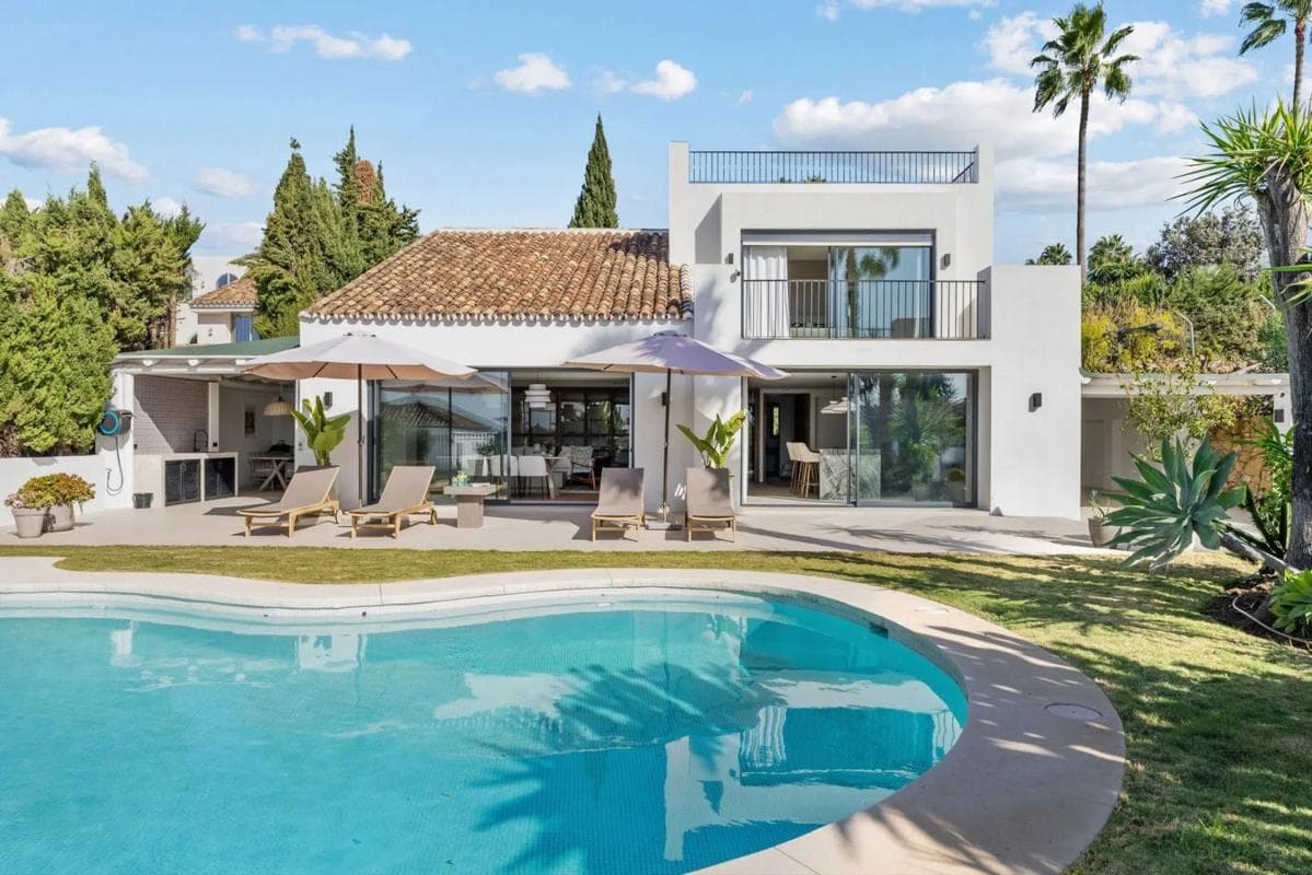 Venta de chalet independiente en Barrio Los Naranjos, Marbella
photo 5