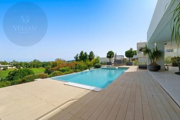 Chalet independiente en venta en Nueva andalucia, Marbella
thumbnail 1