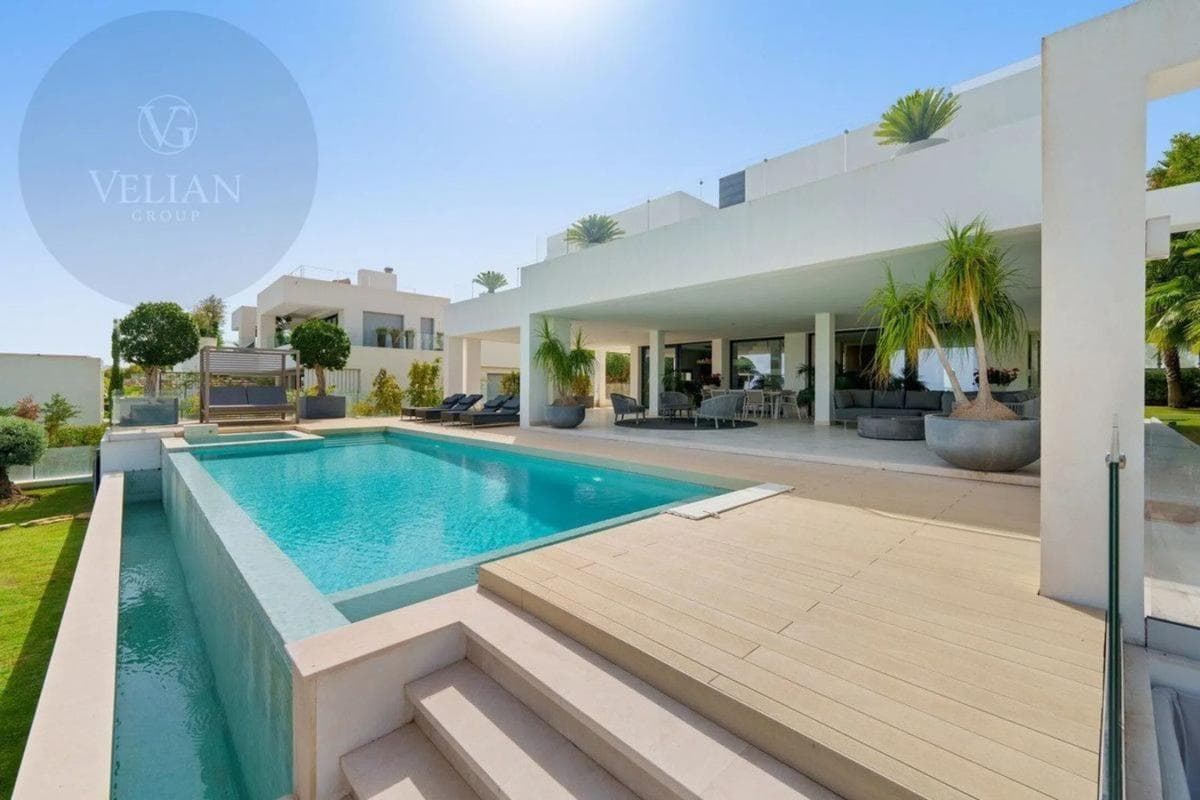 Venta de chalet independiente en Nueva andalucia, Marbella
photo 3