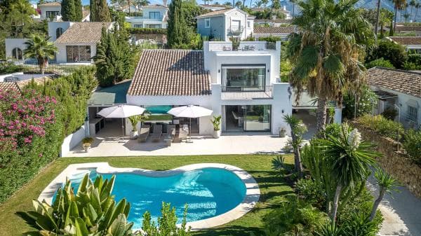 Chalet independiente en venta en Calle Sirio, 1 J, Marbella
thumbnail 2