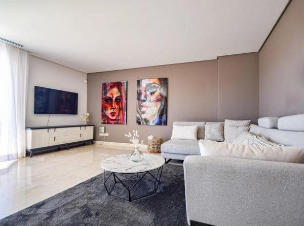 Duplex en venta en Calle Pléyades, 36, Marbella photo 1