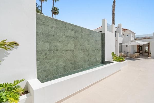 Chalet independiente en venta en UR NUEVA ANDALUCIA 6L, 25, Marbella
thumbnail 1