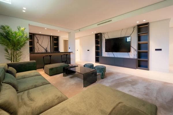 Chalet independiente en venta en AR HAZA CONDE DEL, Marbella
thumbnail 1