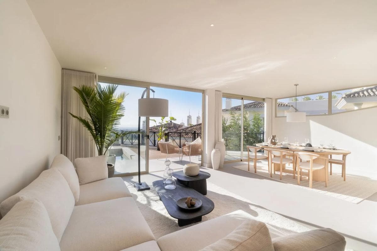 Venta de piso en Les Belvederes, Marbella
photo 3