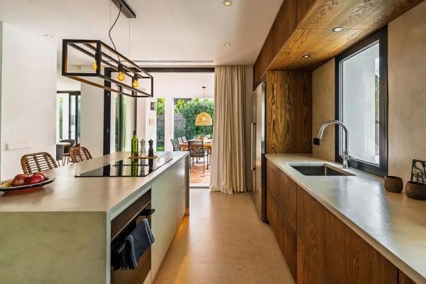 Chalet independiente en venta en Calle Auriga, Marbella
thumbnail 1