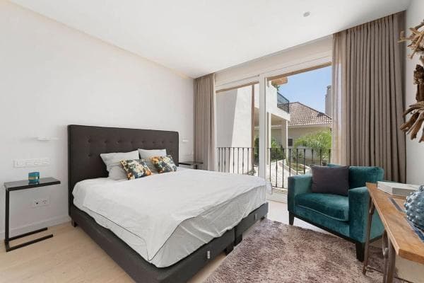 Duplex en venta en Calle Aries, Marbella thumbnail 2