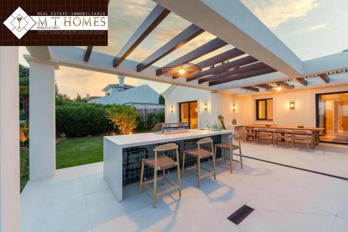 Venta de chalet independiente en Calle Tucán, Marbella
photo 5