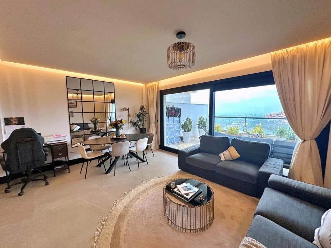 Venta de piso en Barrio Los Naranjos, Marbella
photo 2