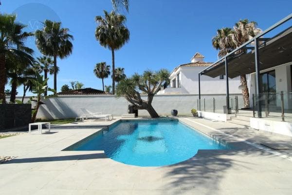 Chalet independiente en venta en Nueva andalucia, Marbella
thumbnail 1