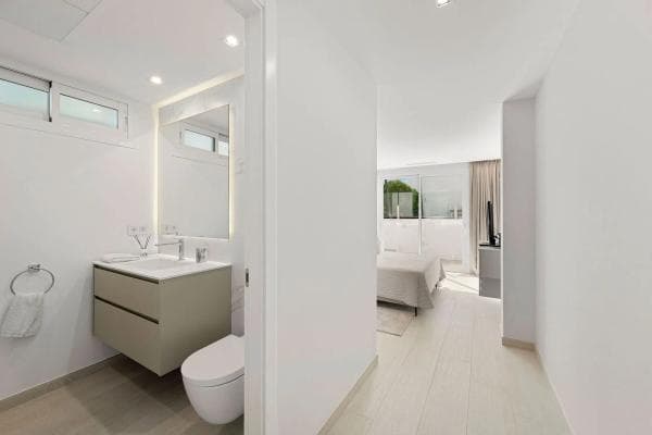 Chalet independiente en venta en Calle Sirio, Marbella
photo 1