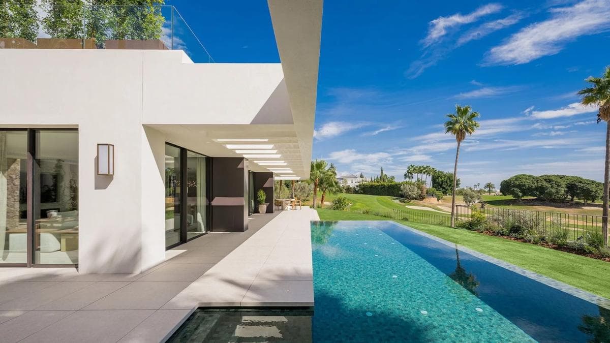 Venta de chalet independiente en Barrio Los Naranjos, Marbella
photo 5