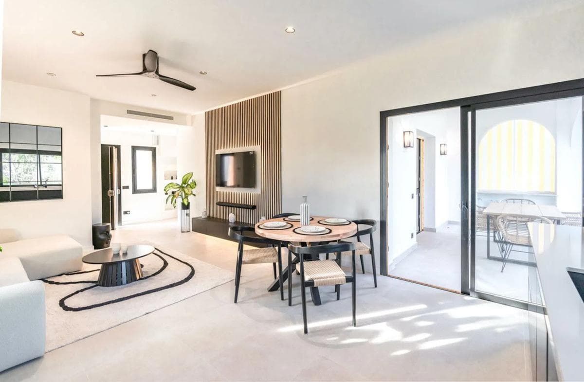 Venta de piso en Barrio Los Naranjos, Marbella
photo 2