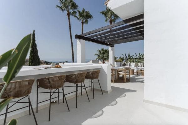 Duplex en venta en Barrio Los Naranjos, Marbella photo 1