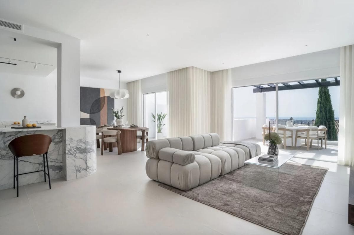 Duplex sale in Barrio Los Naranjos, Marbella photo 4