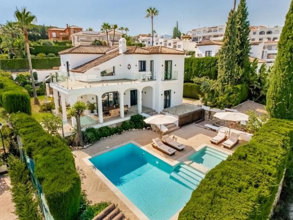 Chalet independiente en venta en Calle Aries, 3, Marbella
thumbnail 1
