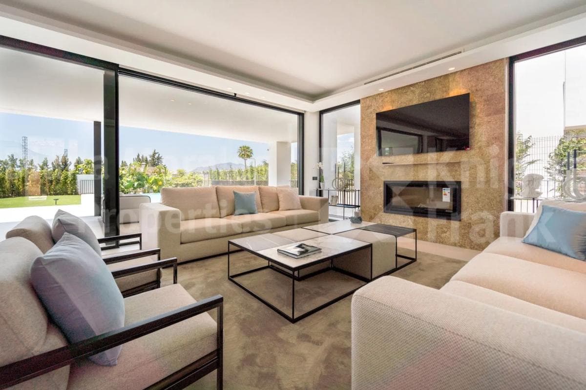 Venta de chalet independiente en Barrio Los Naranjos, Marbella
photo 5