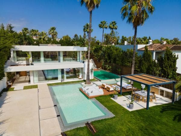 Chalet independiente en venta en Calle Auriga, 1 B, Marbella
thumbnail 2