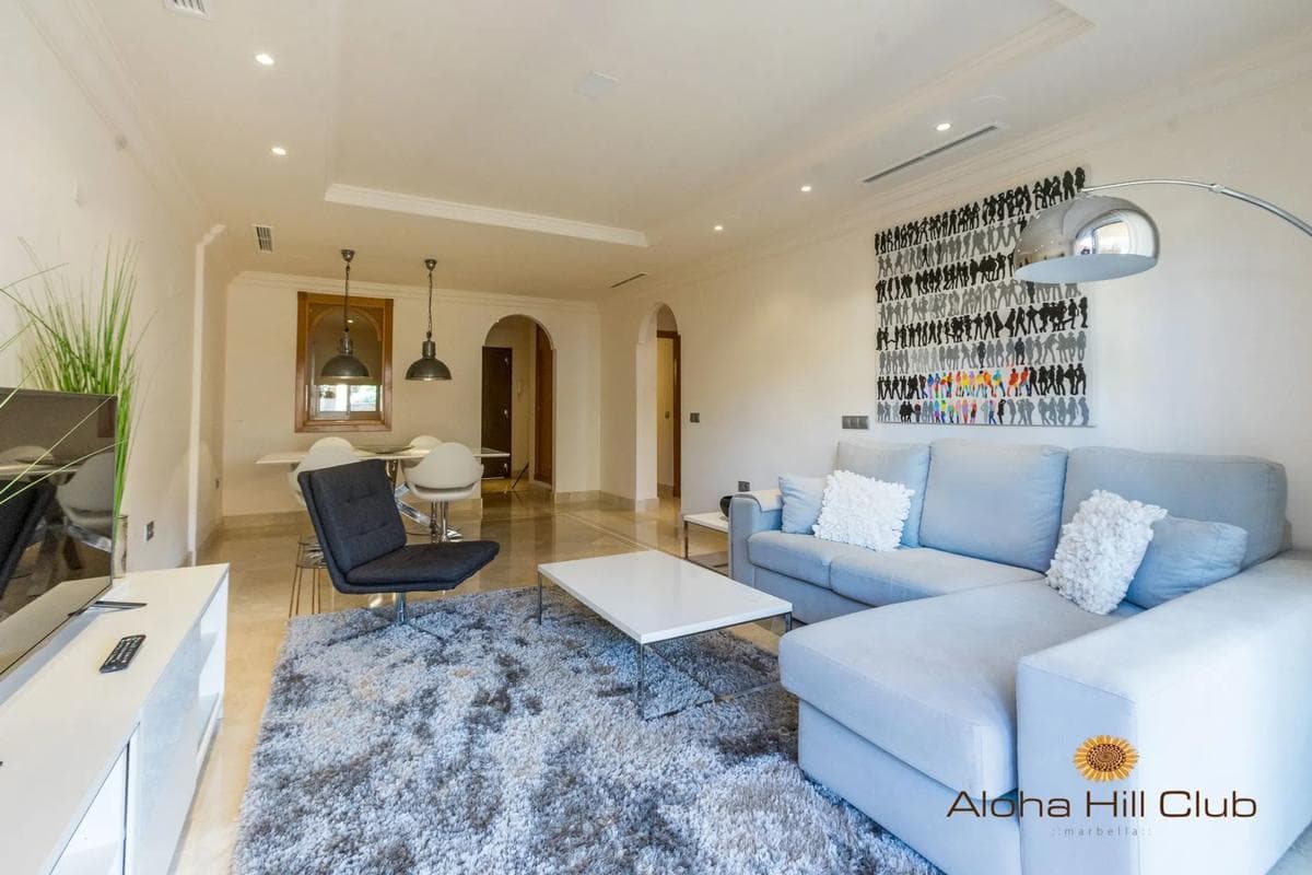 Venta de piso en UR NUEVA ANDALUCIA K, Marbella
photo 4